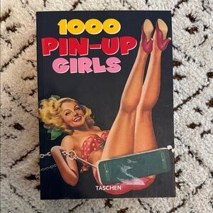 Pin up girl book
